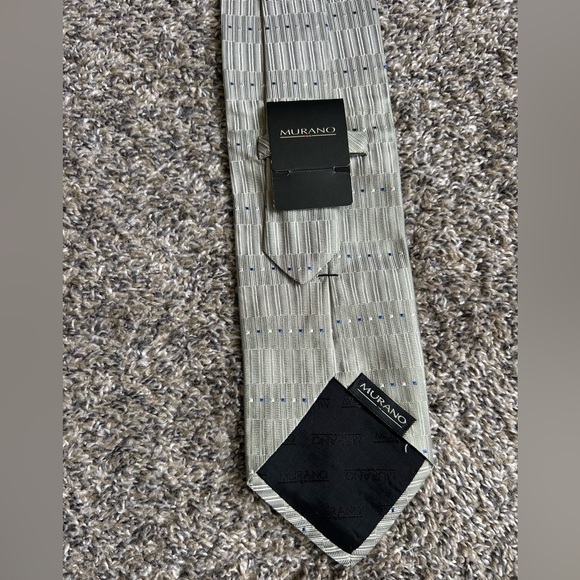 Murano NWT 100% silk Vintage Tie - Picture 3 of 4